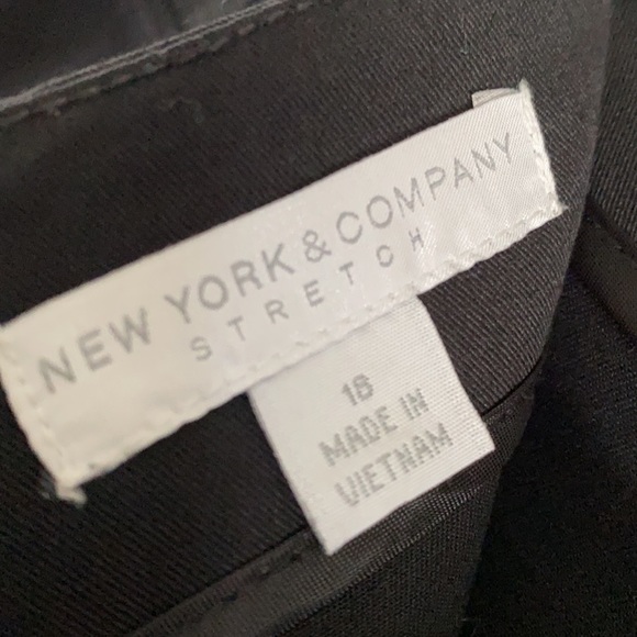 New York & Company black stretch skirt - Picture 4 of 6